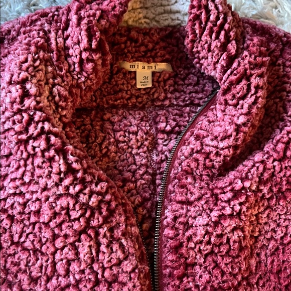 Miami Pink Textured Vest - Picture 2 of 3